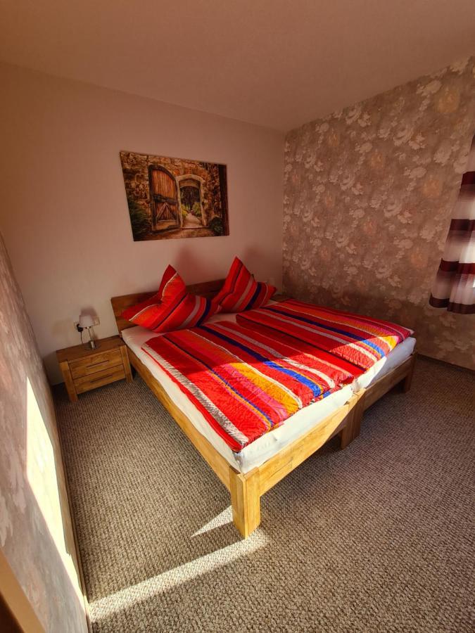 Ferienwohnung Weber 노이슈타트 인 작센 외부 사진